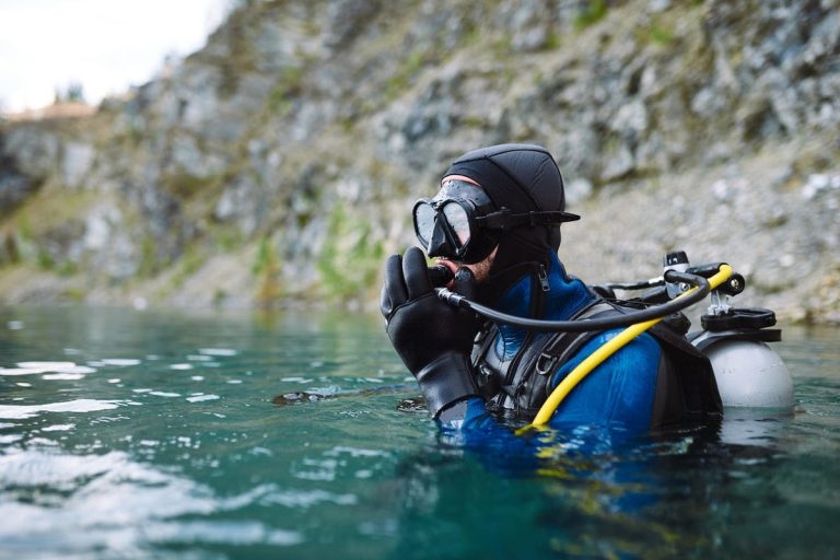 Wetsuit vs. Dry Suit: Pros, Cons & When to Use Each